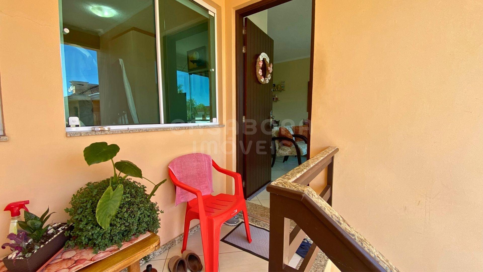 Apartamento semimobiliado com churrasqueira em Arroio do Sal Sul