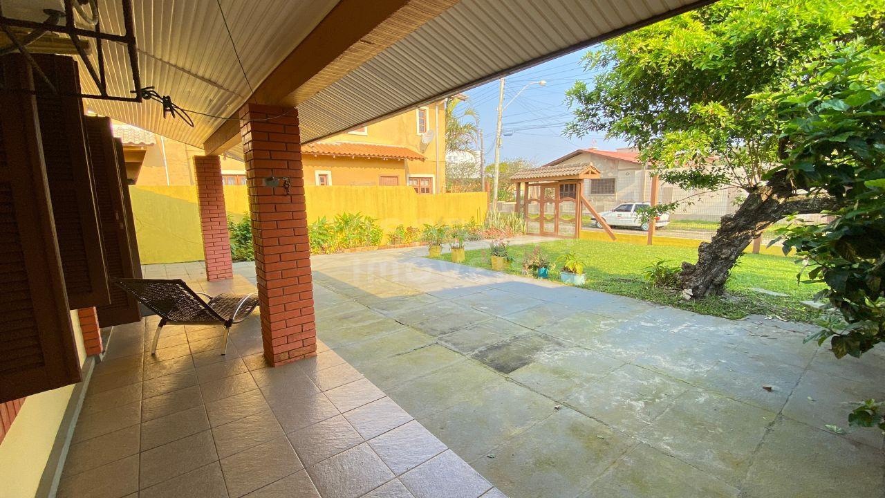 Casa à Venda no Centro de Arroio do Sal