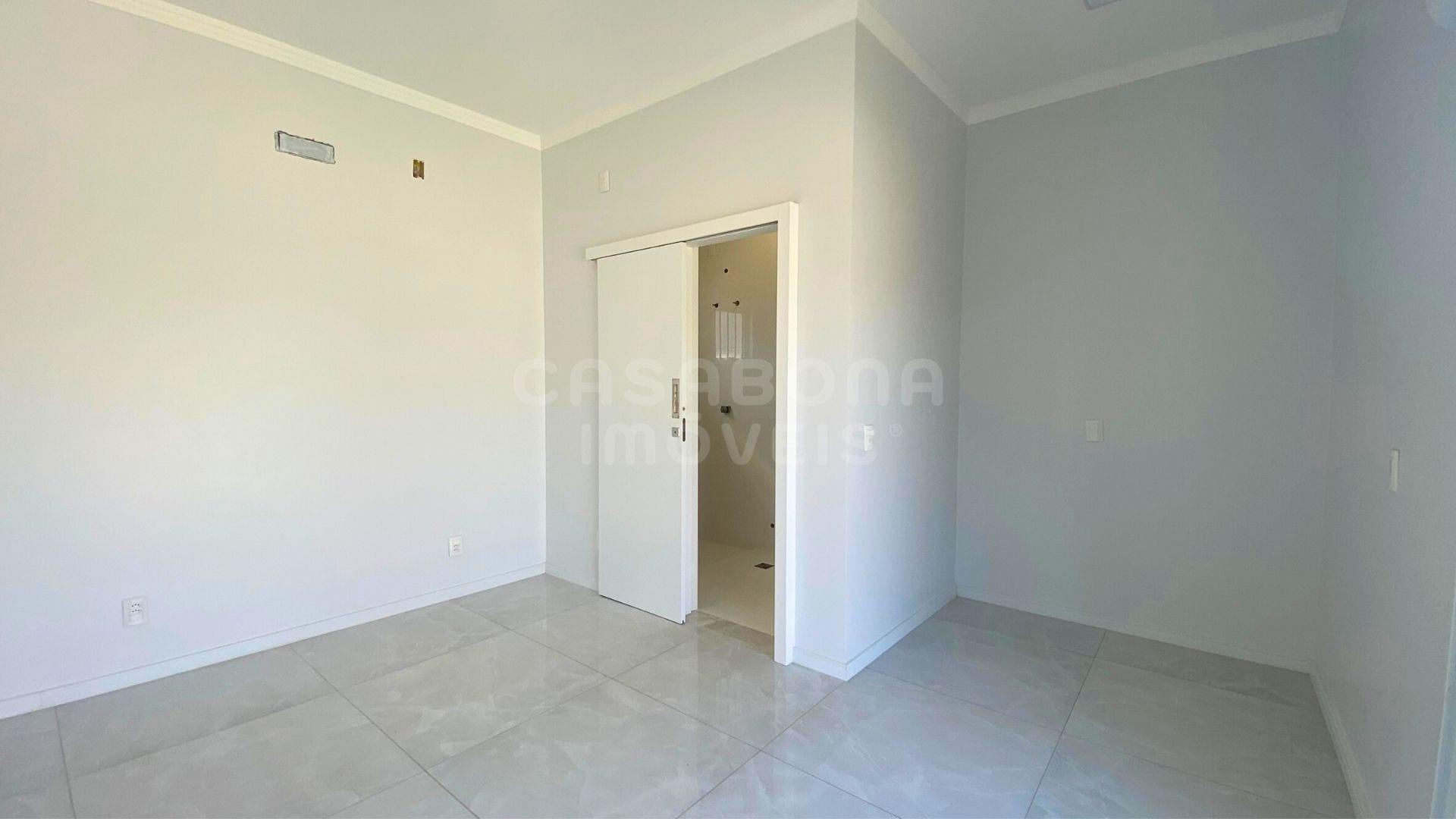 Sofisticação e Tecnologia em Cada Detalhe — Casa de Alto Padrão com Piscina em Arroio do Sal