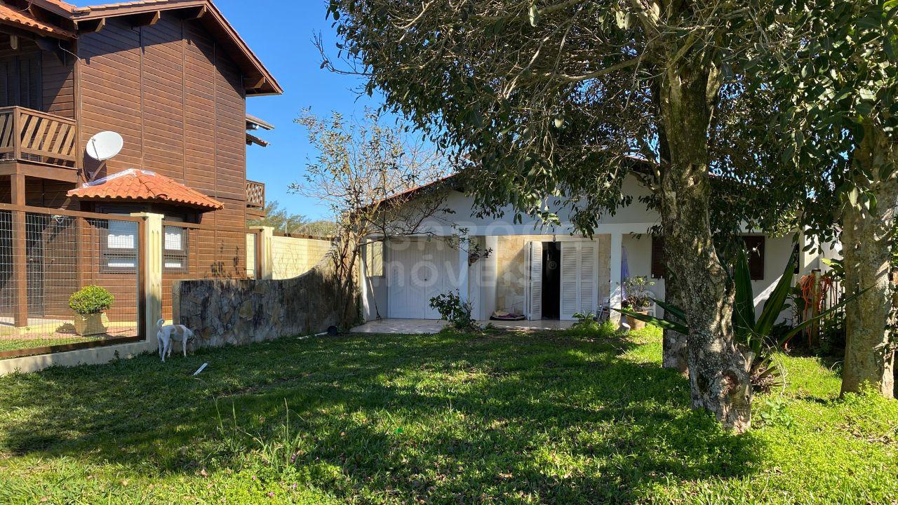 Encantadora Casa à Venda em Arroio do Sal – Bairro Figueirinha