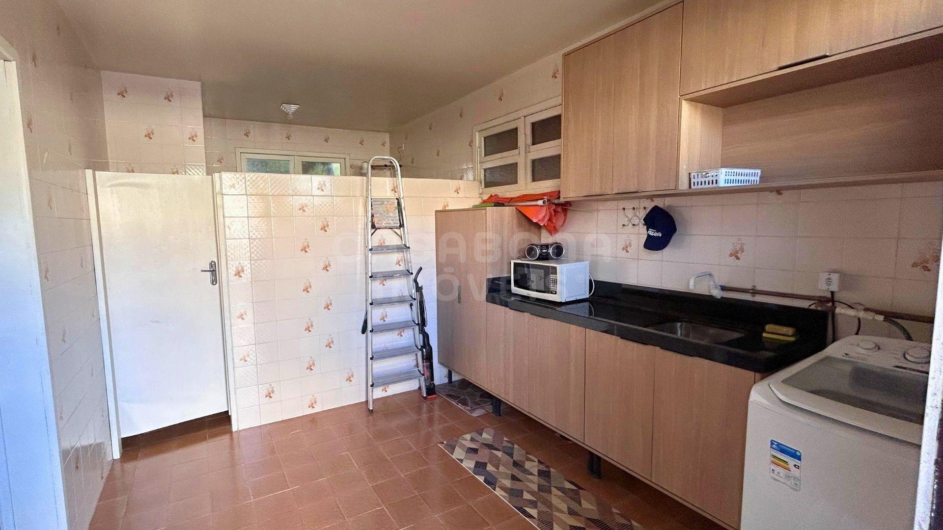 Casa com amplo pátio no Jardim Olívia – 300 metros do mar