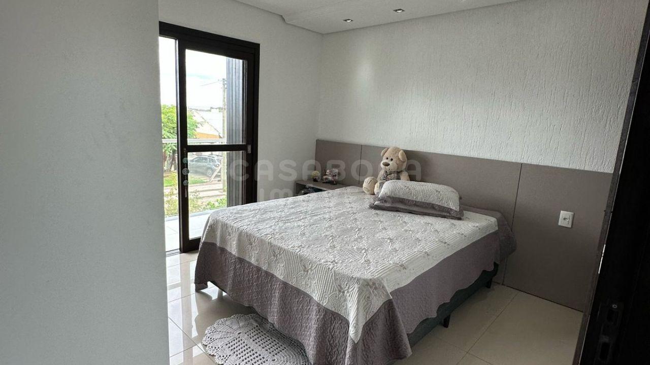 Espaçosa Casa de Esquina em Arroio do Sal - 800m do Mar