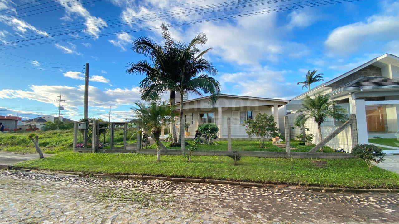 Charmosa Casa em Vista Alegre, Arroio do Sal: Vida Próxima ao Mar e ao Centro