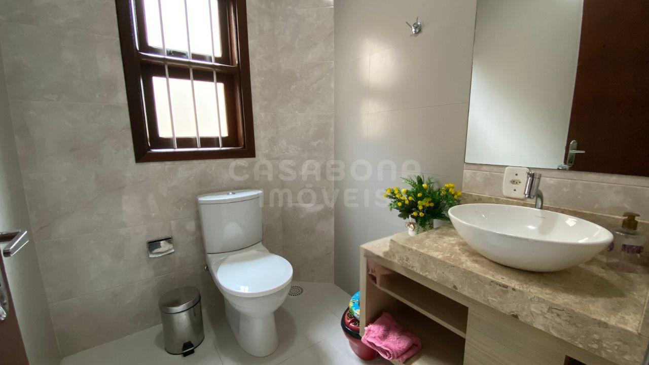 Casa de Esquina no Centro de Arroio do Sal