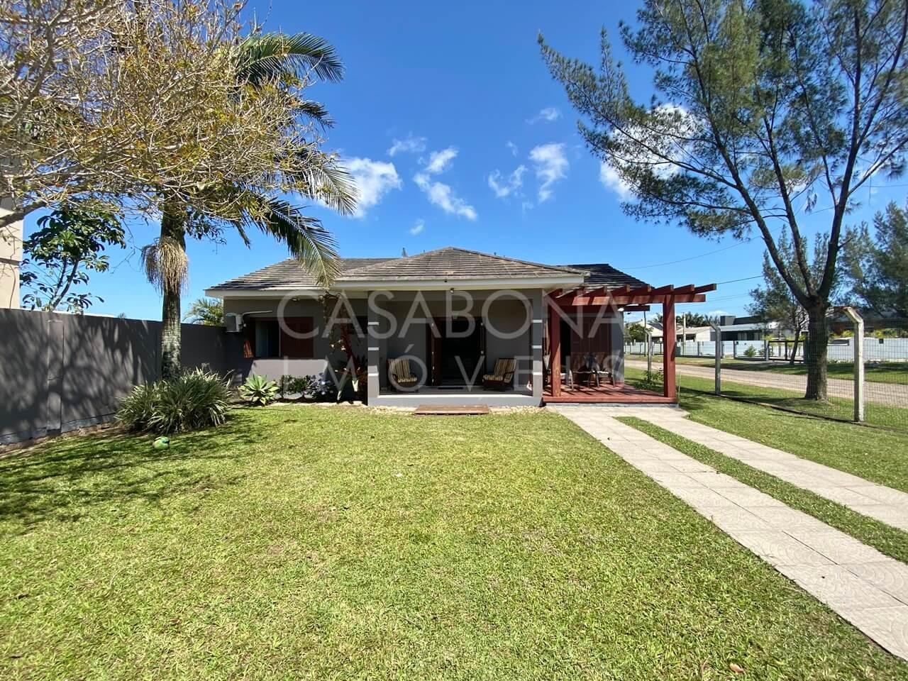 Encantadora Residência de Esquina no Balneário Camboim