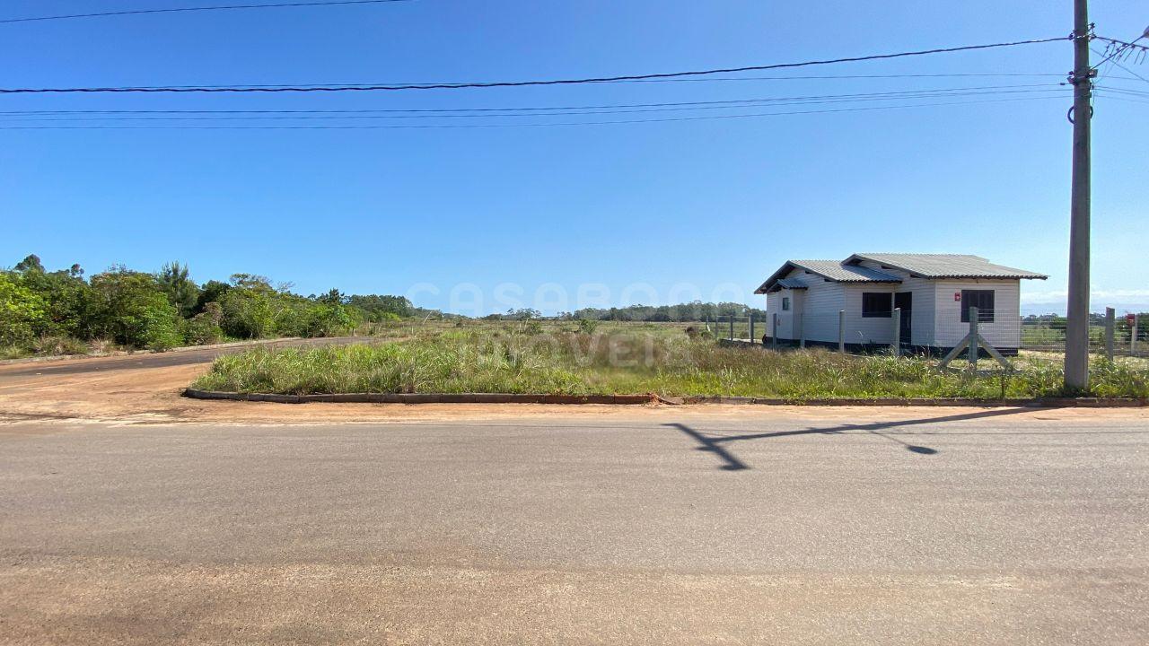 Terreno à Venda no Jardim Raiante