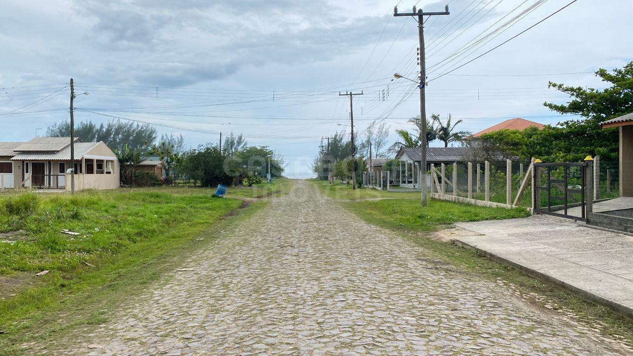 Casa à Venda em Arroio do Sal - Bairro Sereia do Mar