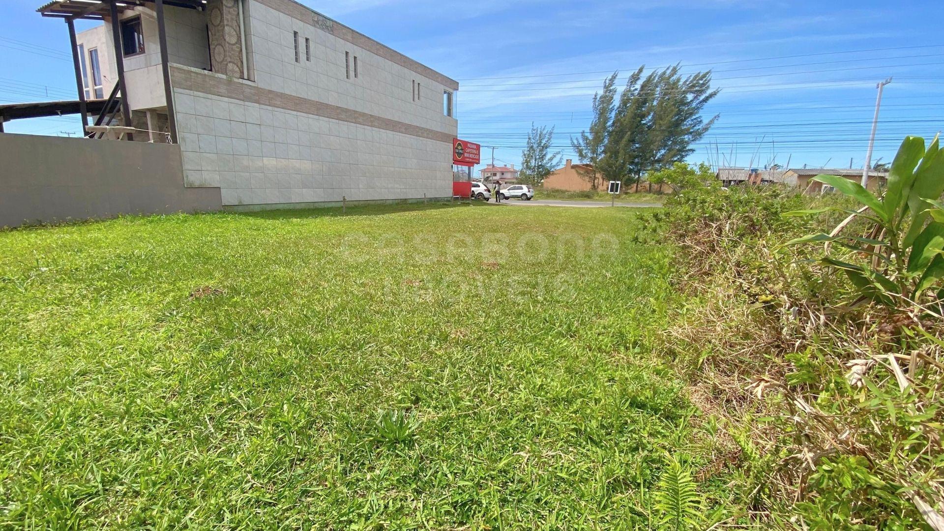 Terreno exclusivo a apenas 300m do mar no bairro São Jorge