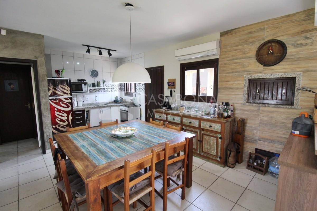 Encantadora Residência de Esquina no Balneário Camboim