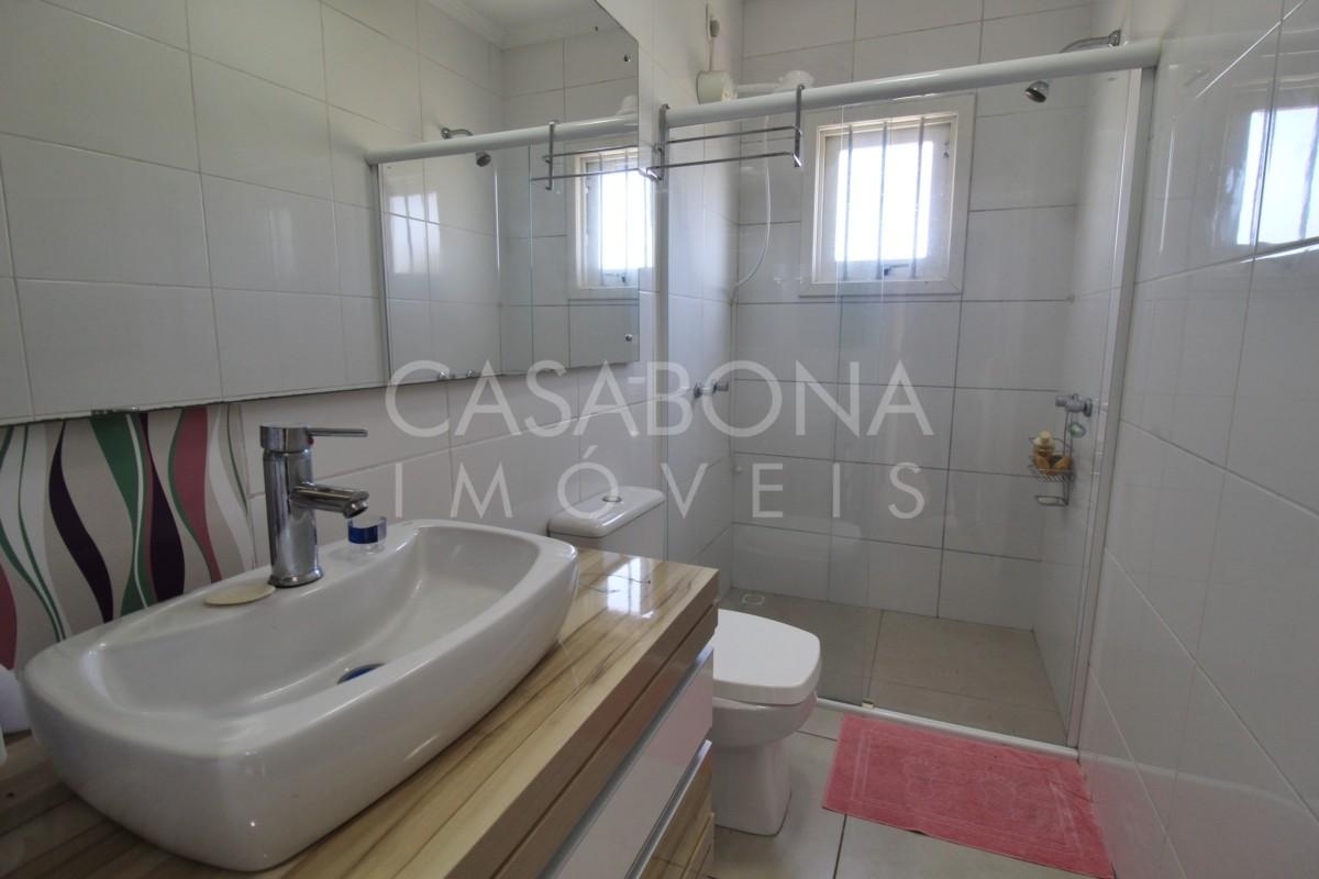 Viva o Sonho à Beira-Mar: Casa Incrível a Poucos Passos do Oceano