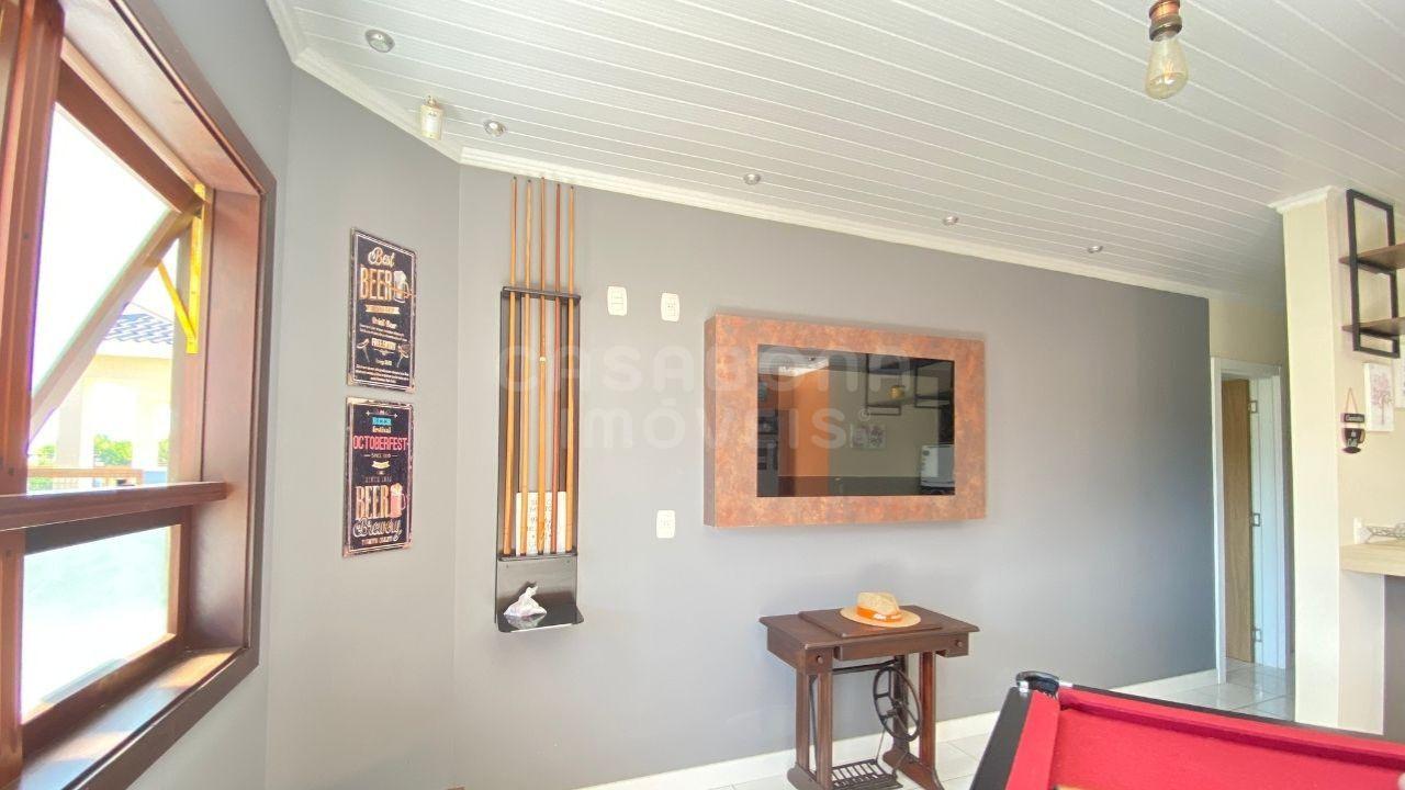 Casa Mobiliada com Piscina a Poucos Passos da Praia em Arroio do Sal