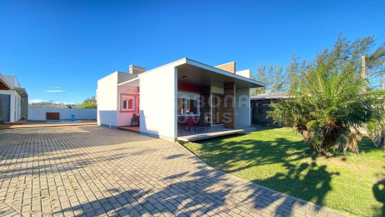 Casa Aconchegante com Piscina a Poucos Passos da Praia