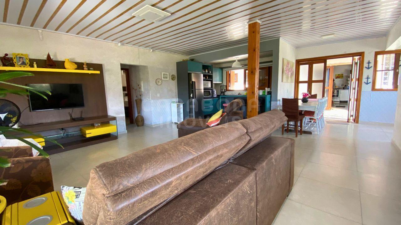 Casa à Venda com 2 terrenos no Jardim Olívia – Arroio do Sal