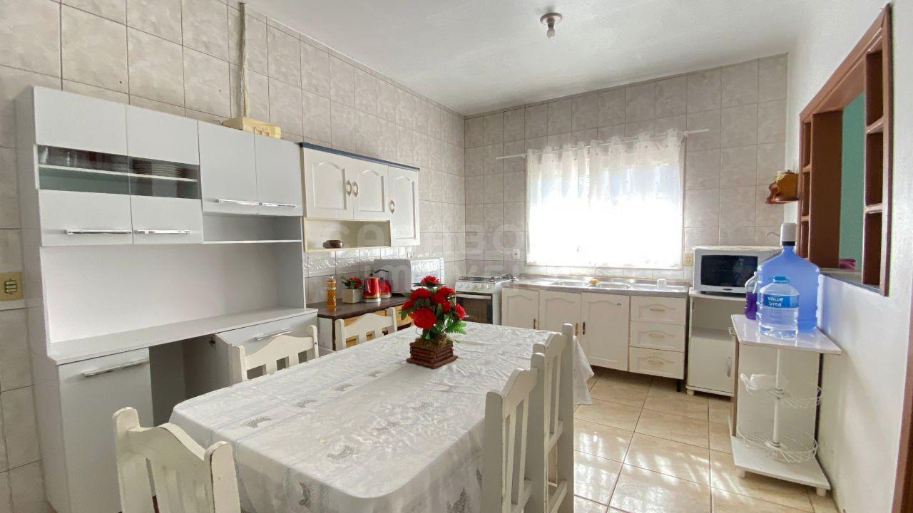 Espaçosa Casa em Arroio do Sal - Bairro Figueirinha