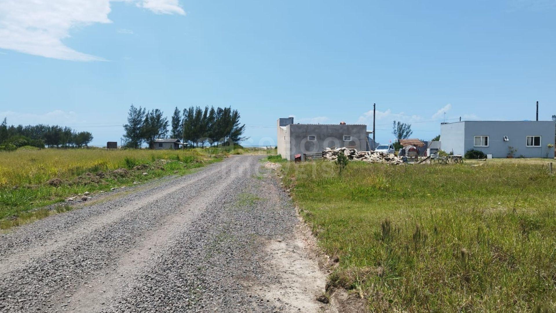 Oportunidade em Capão da Canoa – Terreno de Esquina a 200m do Mar!