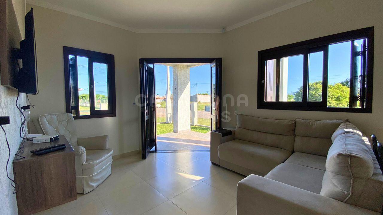 Charmosa Casa de Esquina em Arroio do Sal, Quatro Lagos