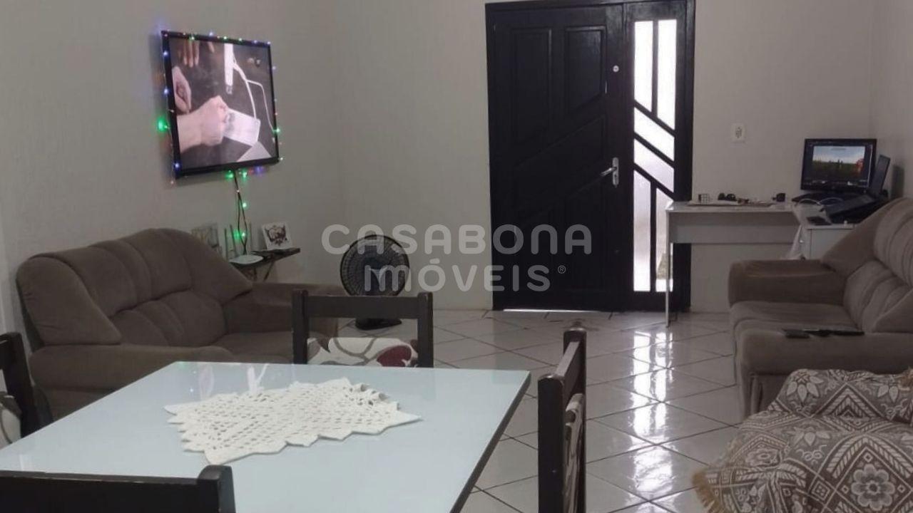 Oportunidade Comercial: Casa Simples em Localização Privilegiada em Arroio do Sal