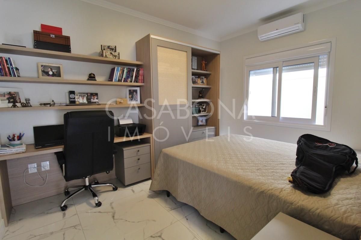 Residência Exclusiva Próxima ao Centro e ao Mar