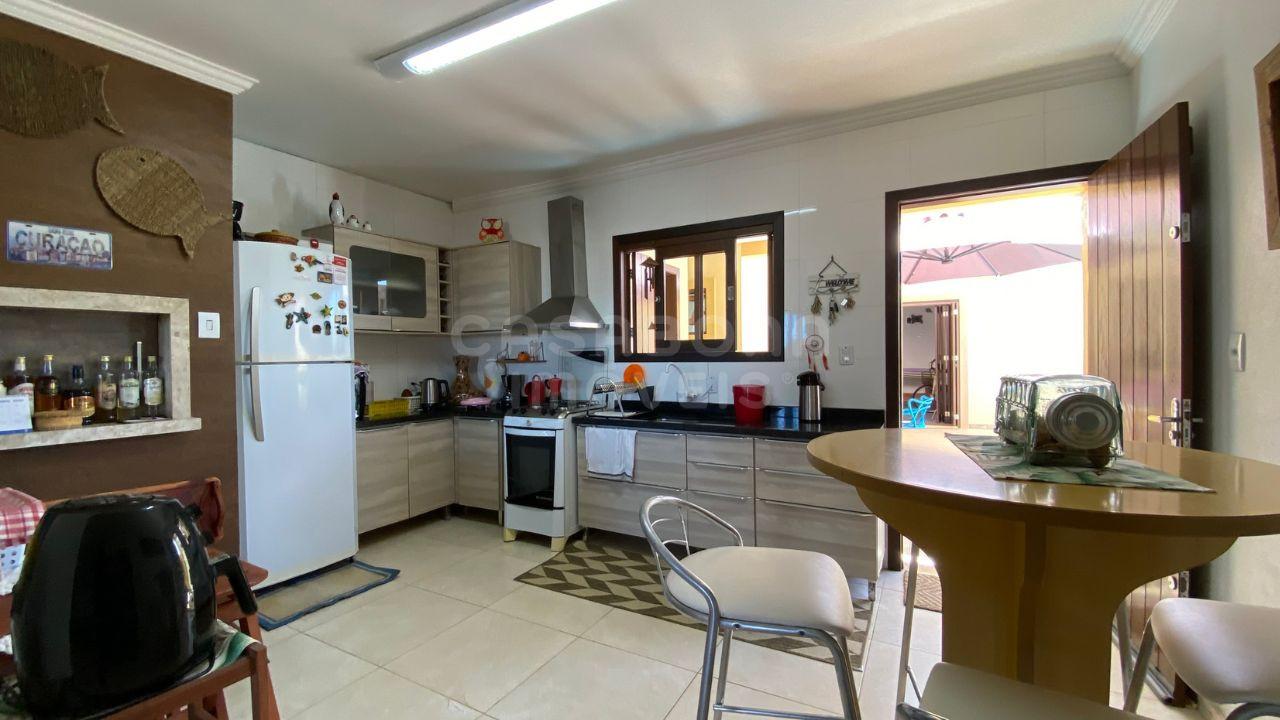 Casa Beira-Mar em Arroio do Sal - Conforto e Vista Incrível no Bairro Pérola