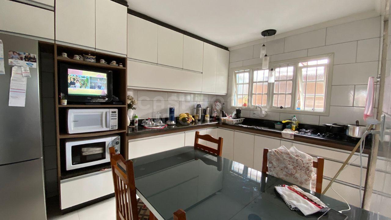 Casa Aconchegante Próxima ao Centro de Arroio do Sal – Conforto e Comodidade em Um Só Lugar