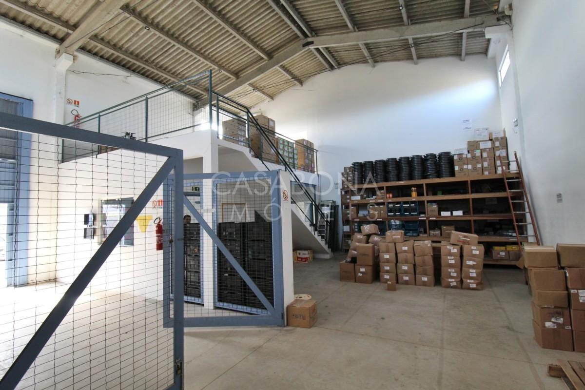 Excelente Pavilhão Comercial à Venda - Bairro Quatro Lagos, Arroio do Sal