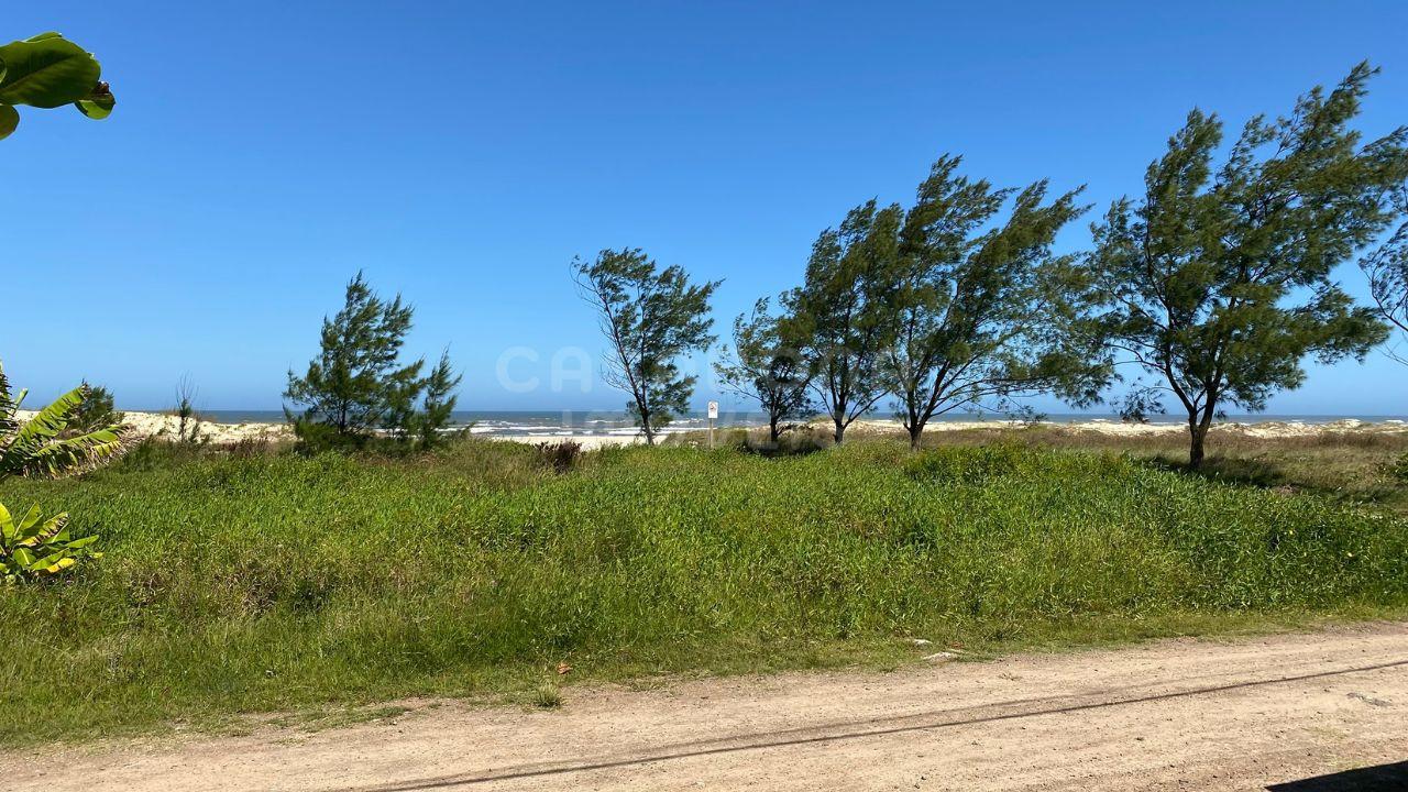 Casa Beira-Mar em Arroio do Sal - Conforto e Vista Incrível no Bairro Pérola