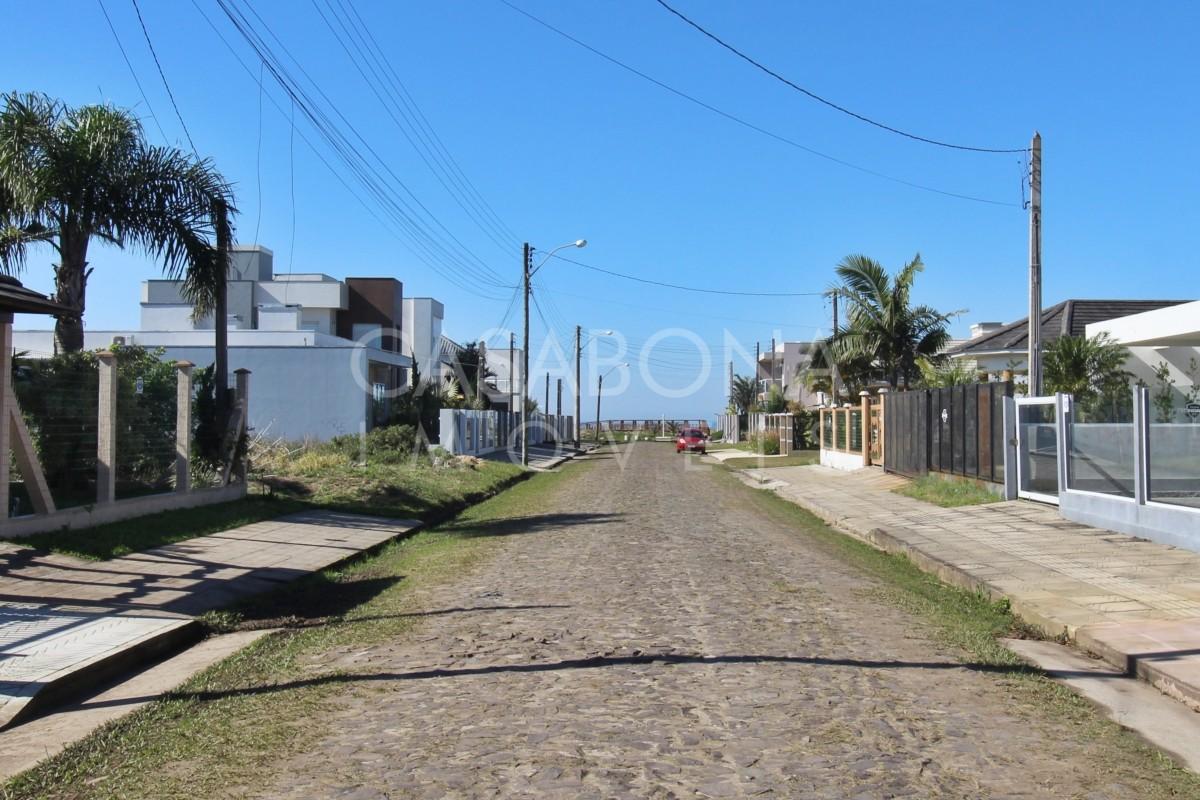 Maravilhosa Residência à Beira-Mar no Balneário Vista Algre, Arroio do Sal