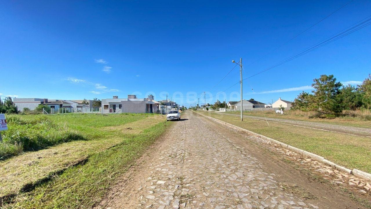 Terreno Amplo em Rua Residencial - Balneário Vista Alegre