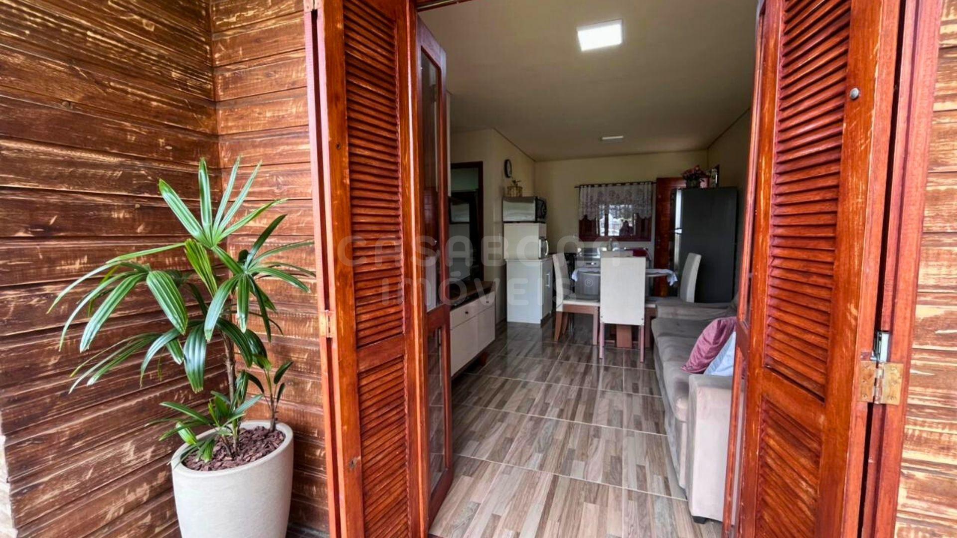 Casa Aconchegante em Terreno Amplo – Pronta para Morar