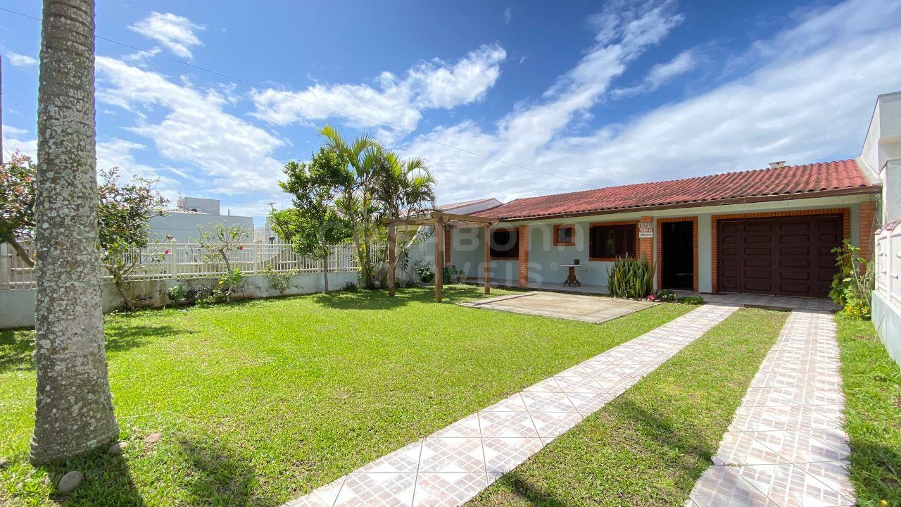 Residência em Localização Privilegiada - Areias Brancas