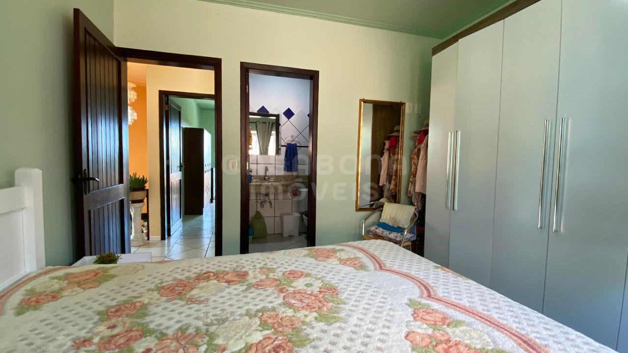 Sobrado de 2 Suítes em Arroio do Sal Sul - Conforto e Localização Imbatível