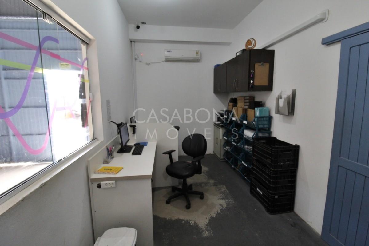 Excelente Pavilhão Comercial à Venda - Bairro Quatro Lagos, Arroio do Sal