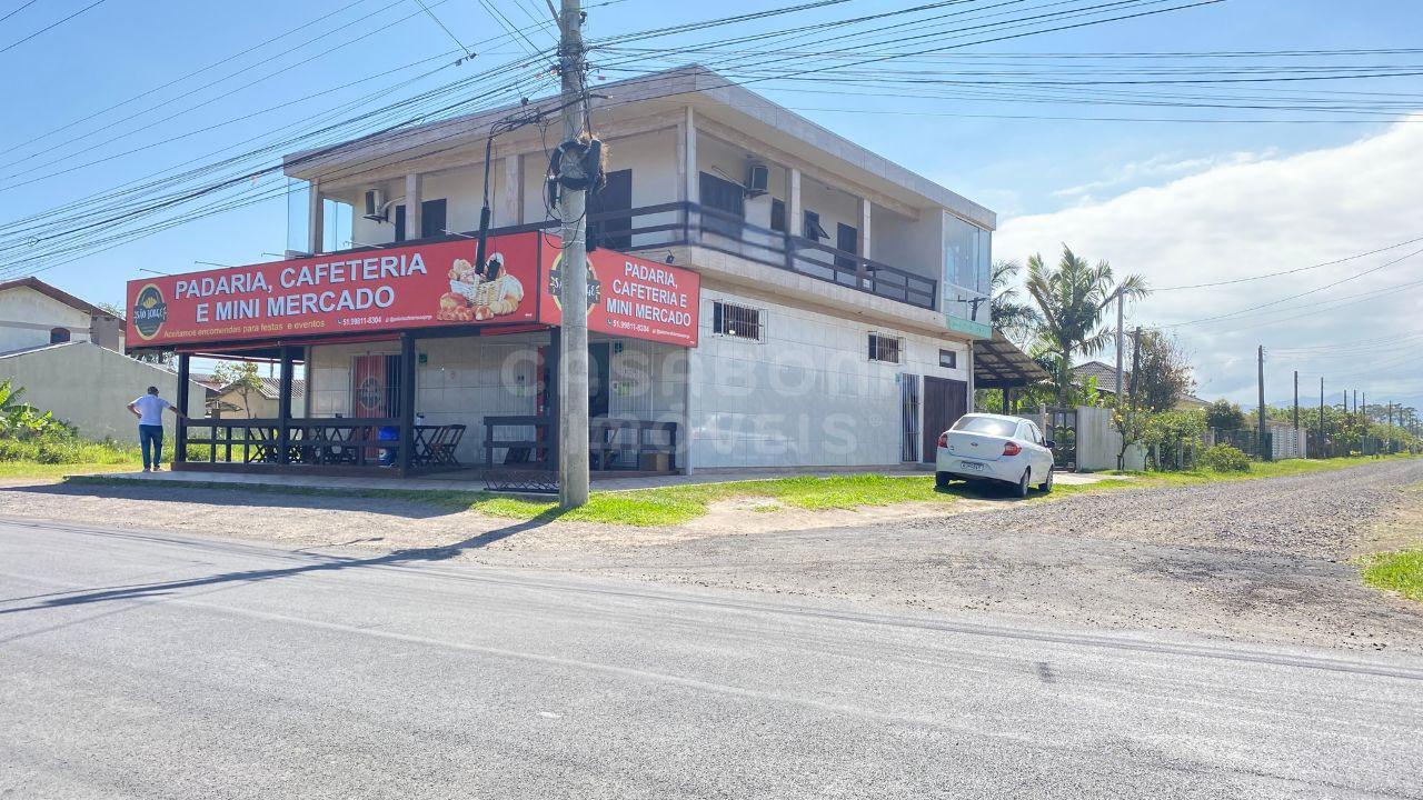 Prédio Comercial e Residencial em Arroio do Sal