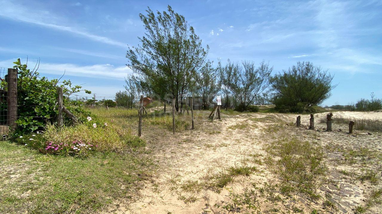 Terreno Beira-Mar à Venda em Arroio do Sal - Bairro Torres Sul