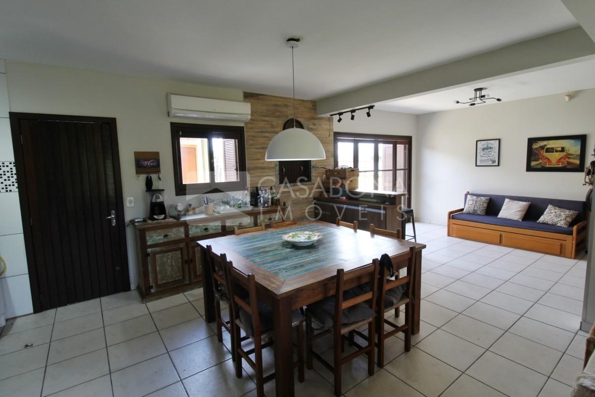 Encantadora Residência de Esquina no Balneário Camboim