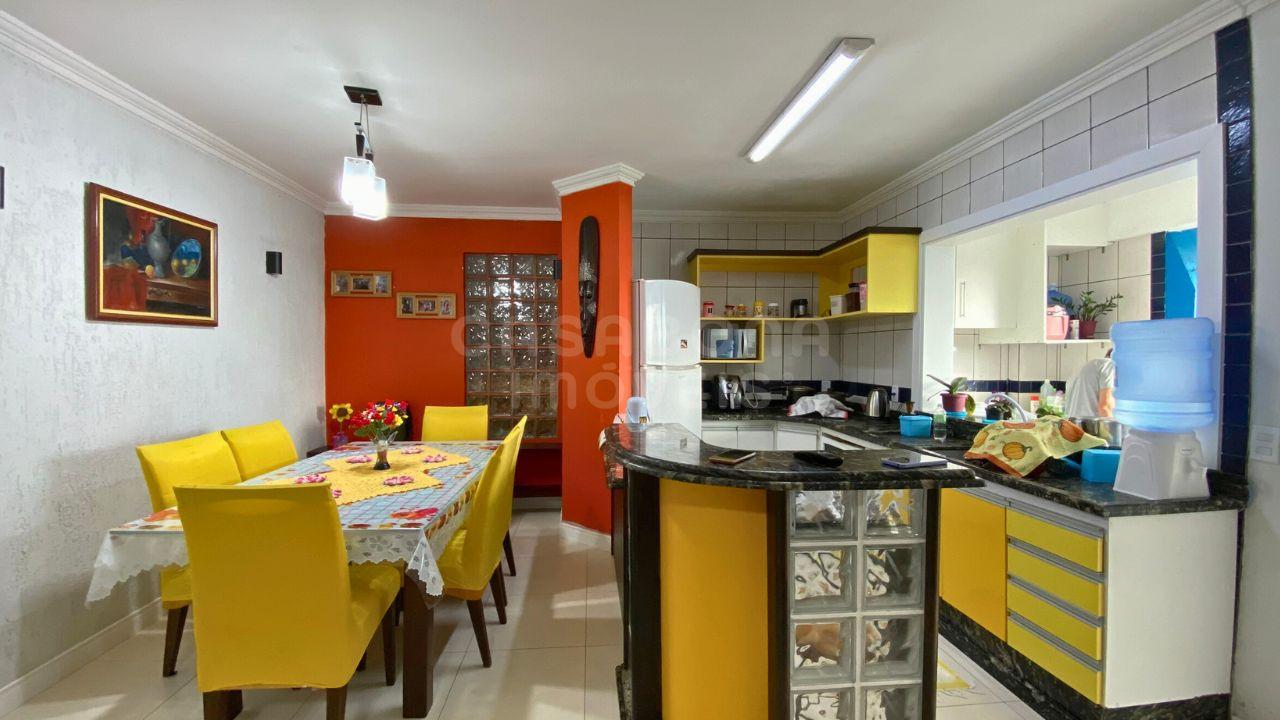 Apartamento à Venda no Centro de Arroio do Sal - 300m da Praia!