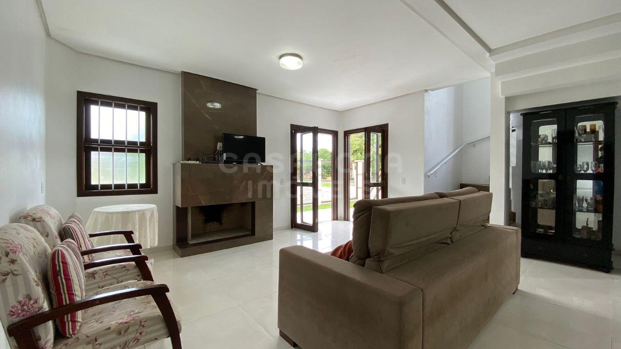 Casa de Esquina no Centro de Arroio do Sal