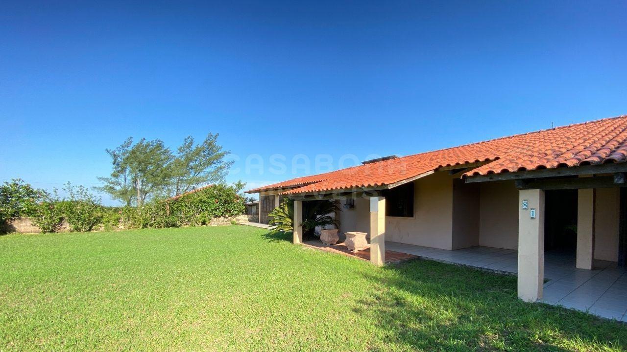 Refúgio à Beira-Mar: Linda Residência no Balneário Rondinha Nova