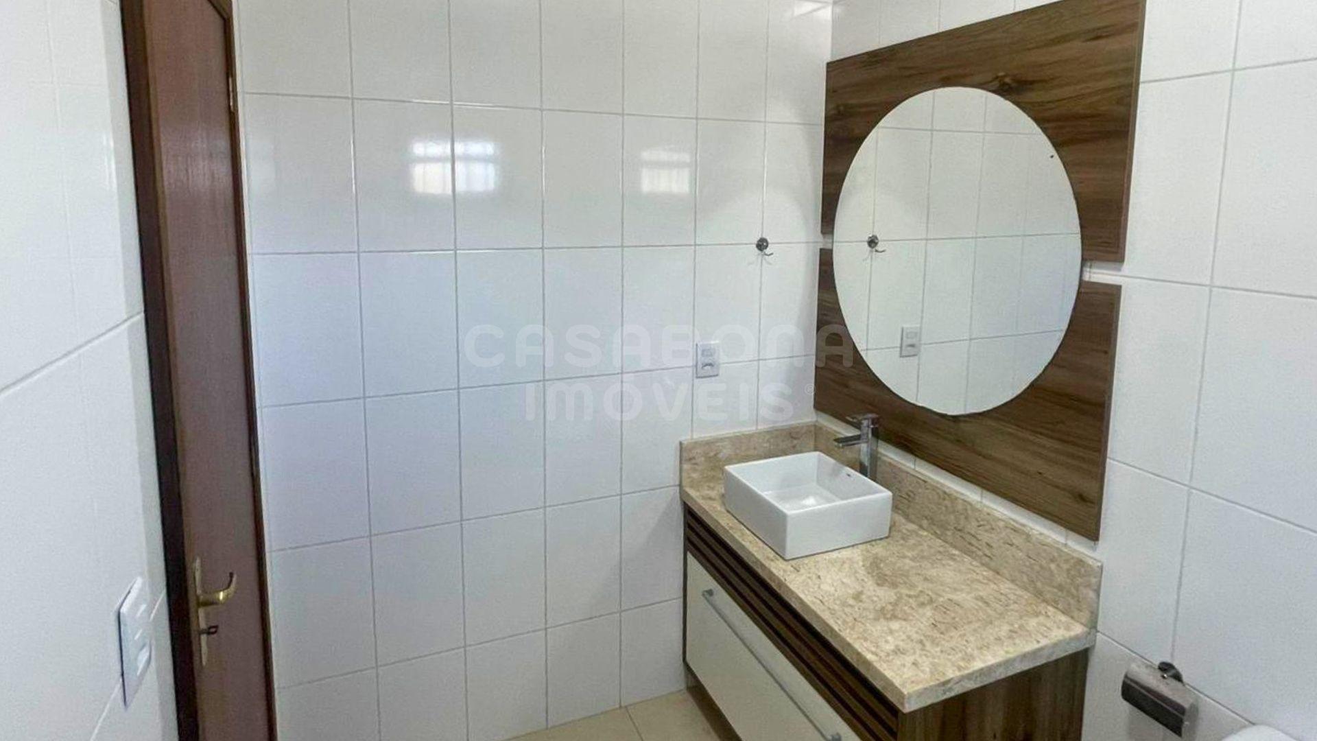 Casa Imponente com Piscina e Espaço Gourmet em Torres