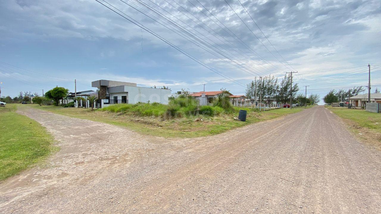 Terreno à Venda - Lote de Esquina em Arroio do Sal, Bairro Sereia do Mar