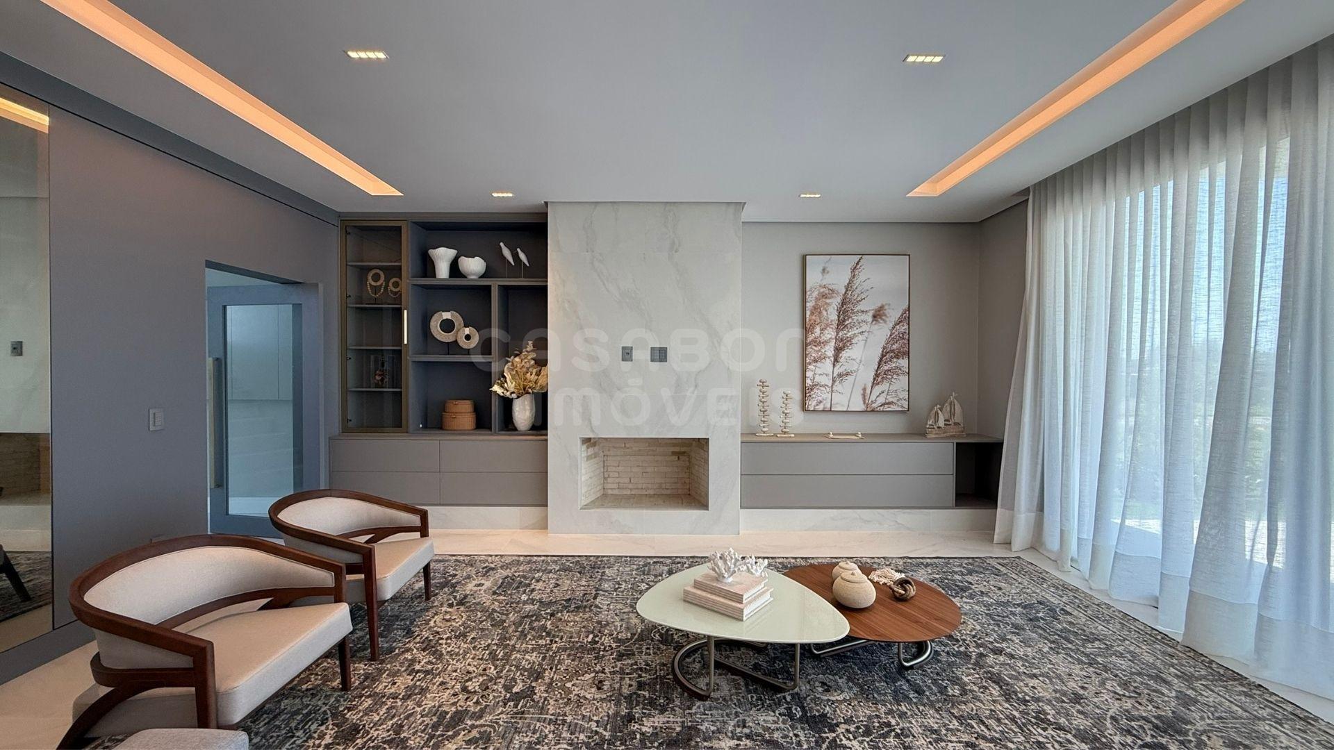 Sobrado Luxuoso em Condomínio Fechado - Torres