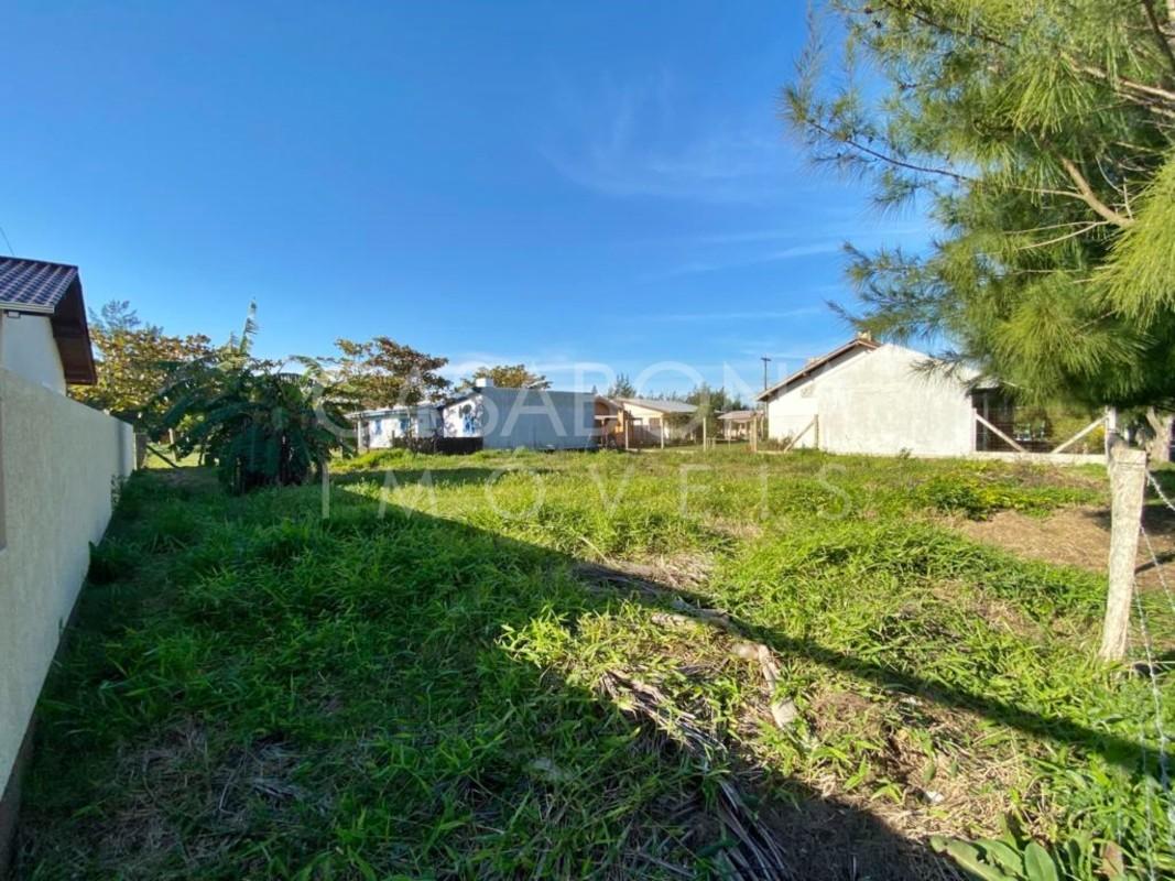 Refúgio à Beira-Mar: Dois Terrenos Exclusivos em Arroio do Sal