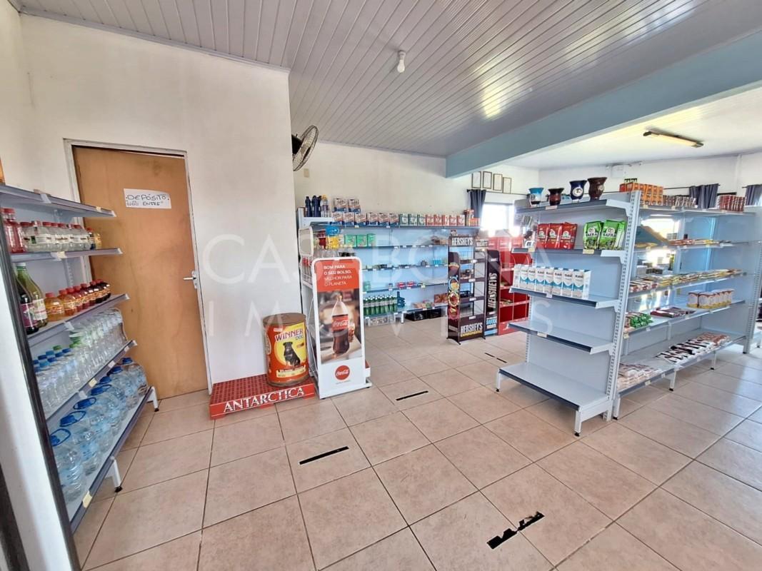 Oportunidade de Negócio: Ponto de Supermercado com Terreno Amplo