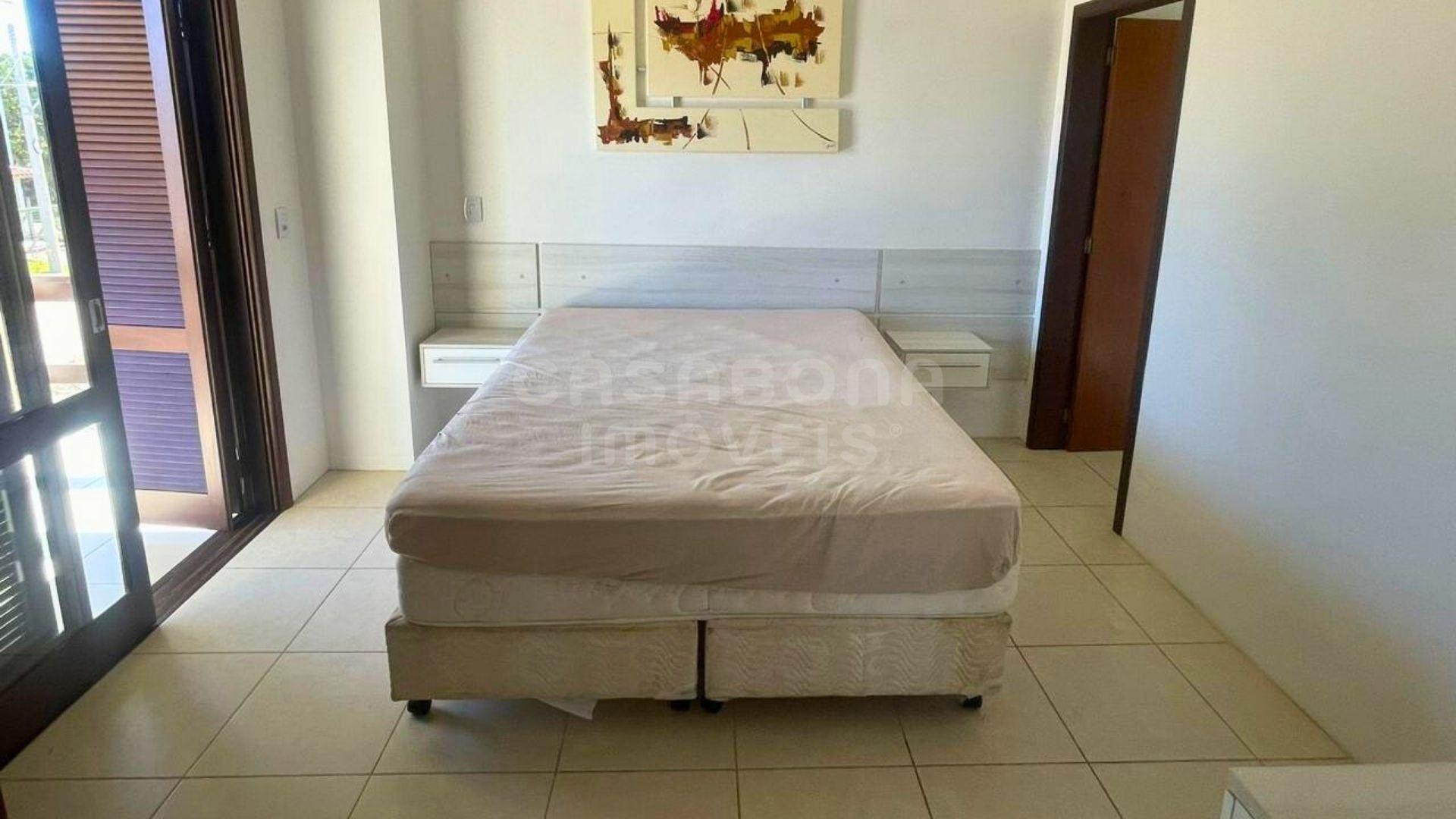 Casa Imponente com Piscina e Espaço Gourmet em Torres