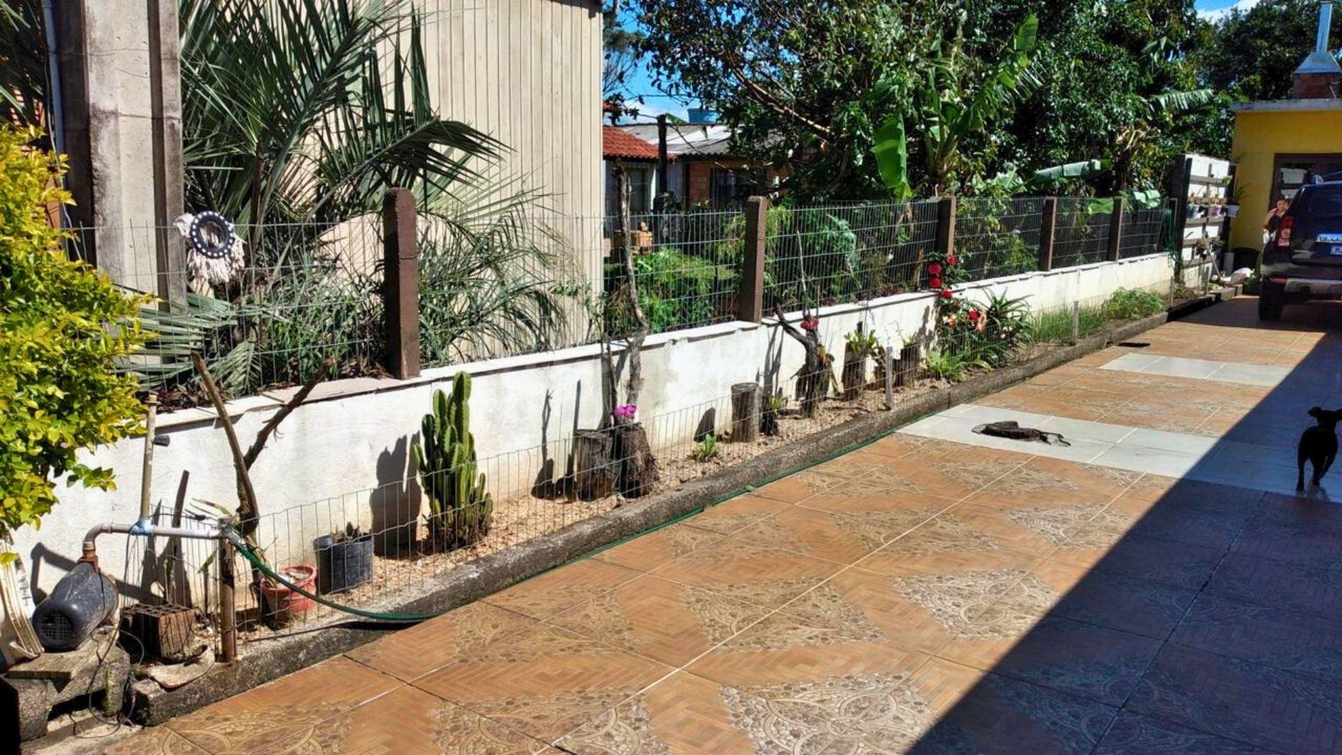 Casa com Amplo Espaço e Lazer em Arroio do Sal