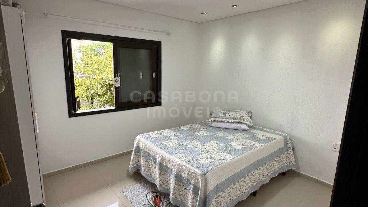 Espaçosa Casa de Esquina em Arroio do Sal - 800m do Mar