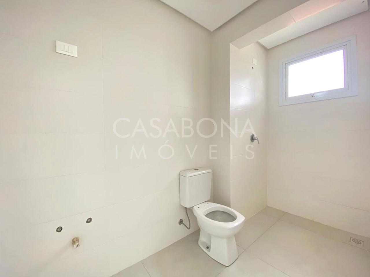 Refúgio à Beira-Mar: Aconchegante Apartamento no Balneário Jardim Raiante