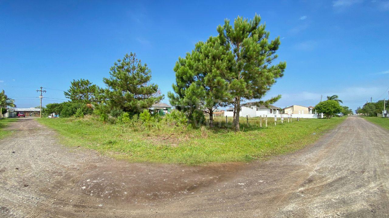 Terreno à Venda em Arroio do Sal - Bairro Figueirinha