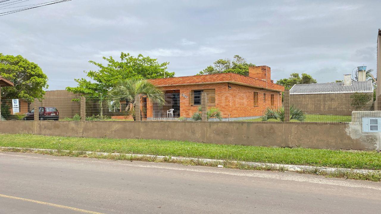 Casa à Venda no Jardim Olivia, Arroio do Sal  