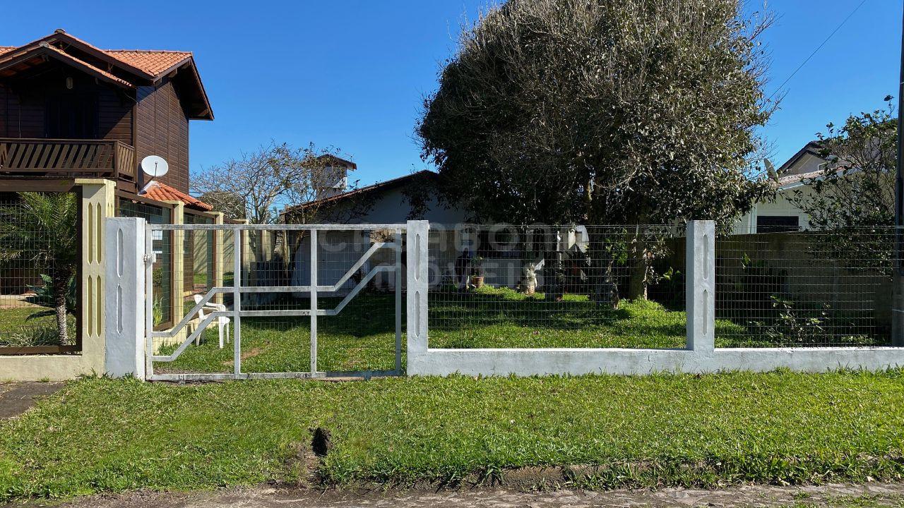 Encantadora Casa à Venda em Arroio do Sal – Bairro Figueirinha